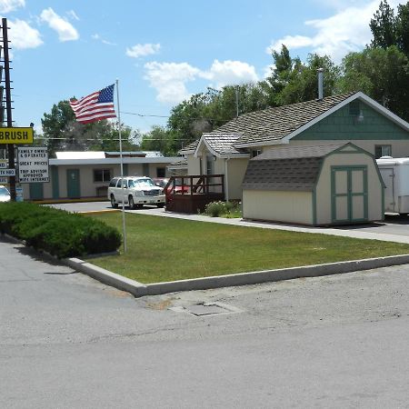 Paintbrush Motel Ривъртън Екстериор снимка